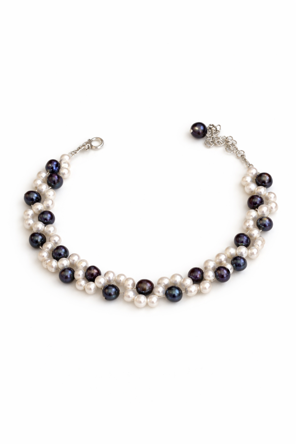 Twist Pearl | שרשרת פנינים שזורה שחור לבן