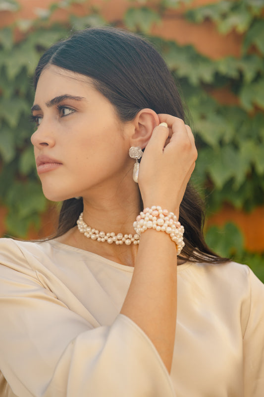 Soft Pearl | צמיד פנינים שזור